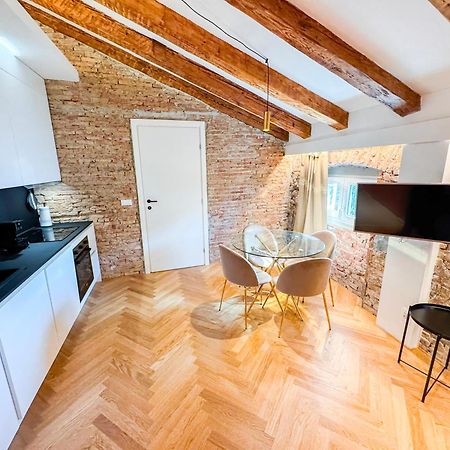 Trieste Boulevard Apartments Buitenkant foto